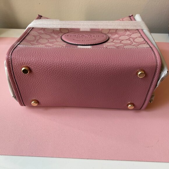 NWT Coach Dempsey Tote Bag 22 In Signature Jacquard With Coach Patch - Picture 4 of 10